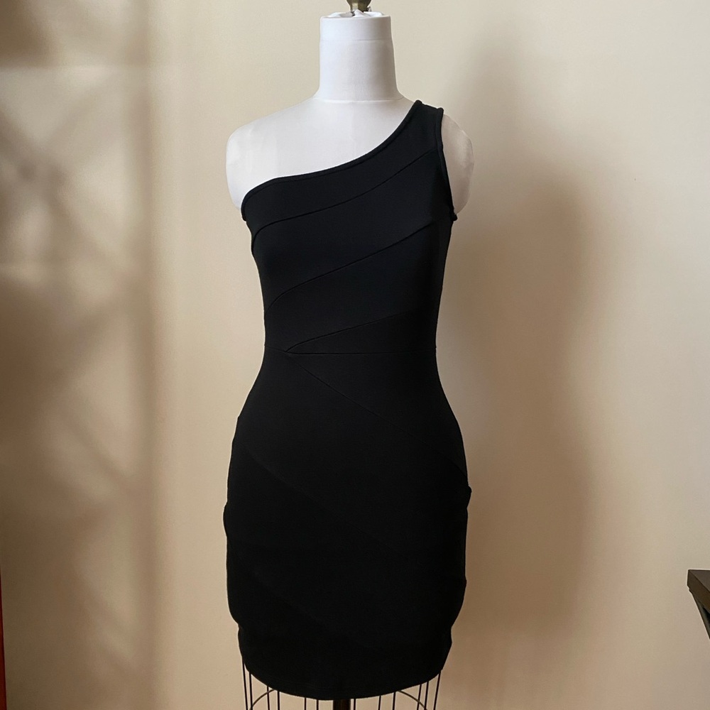 Black Soprano One Shoulder Body-con/Stretchy Mini Dress with detailing